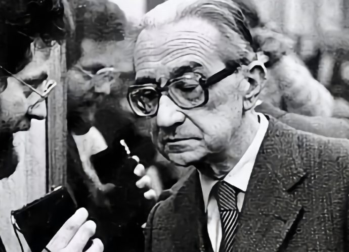 Giulio Carlo Argan