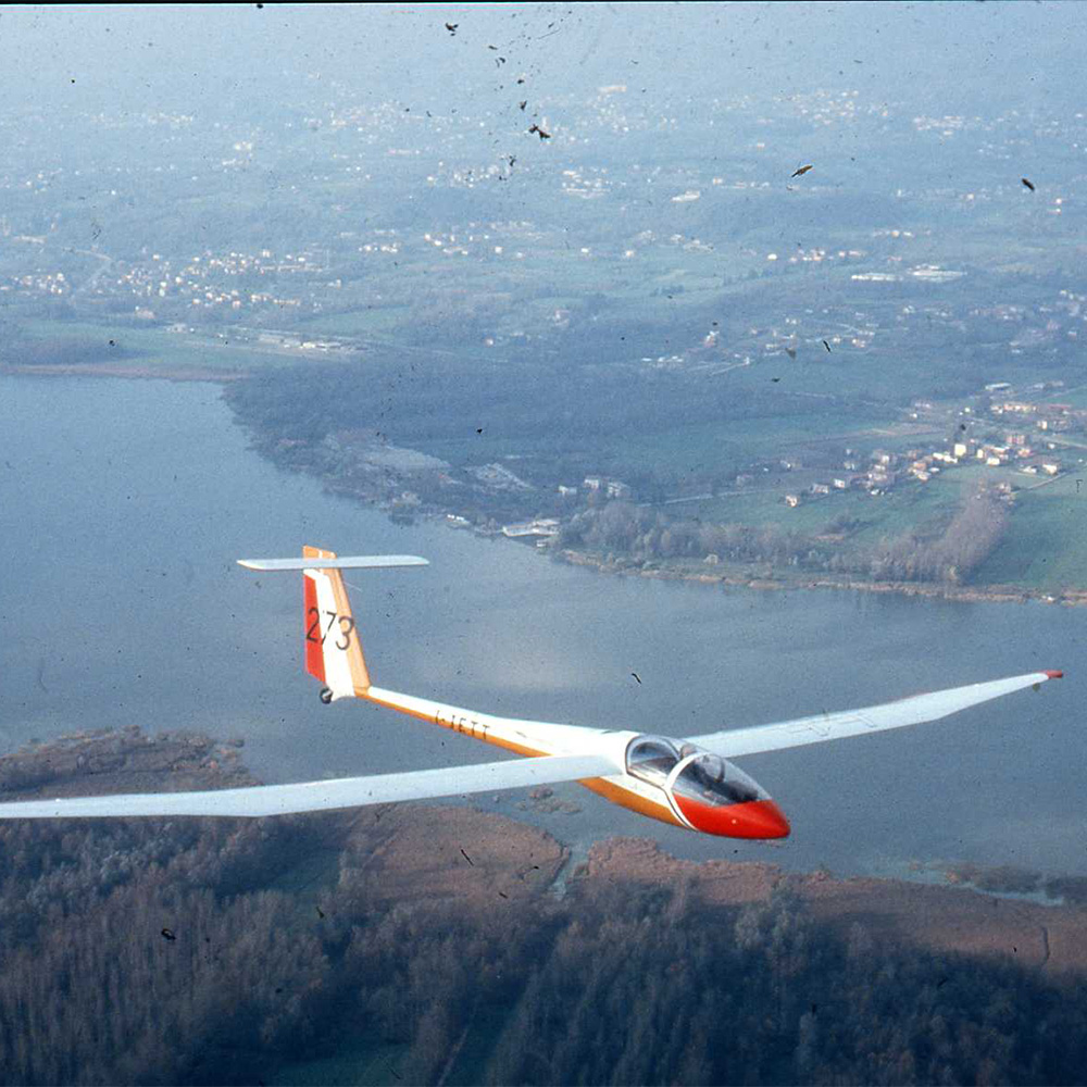 Motoaliante “Calif A21SJ”